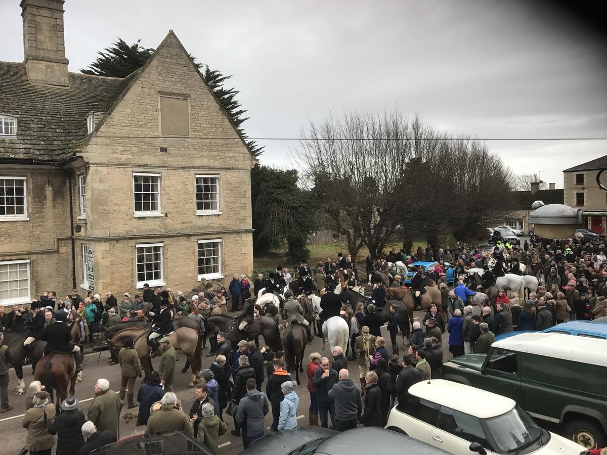 Wansford Country Lounge B&B Exterior photo